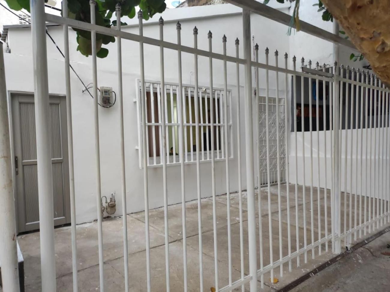 Amplia Habitación Independiente A 2 Cuadras De La Playa Y El Aeropuerto Cartagena