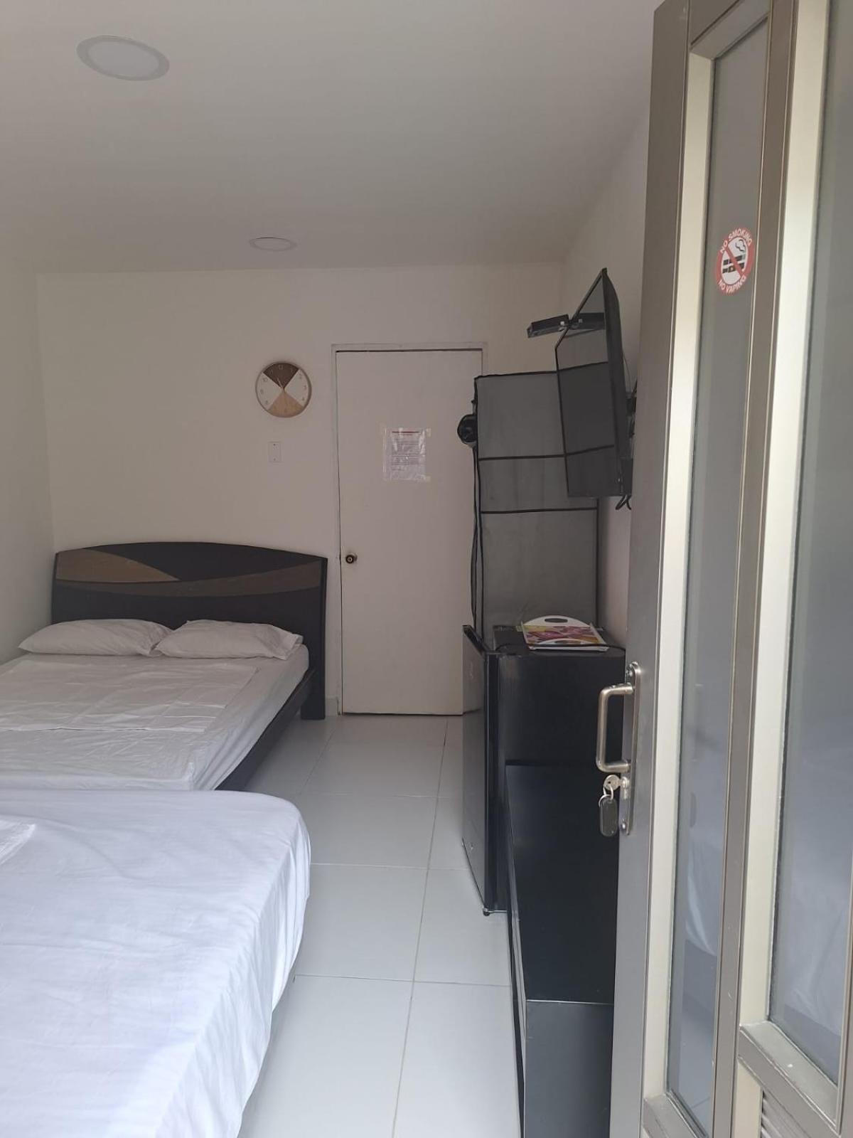 Amplia Habitación Independiente A 2 Cuadras De La Playa Y El Aeropuerto Habitación en casa particular